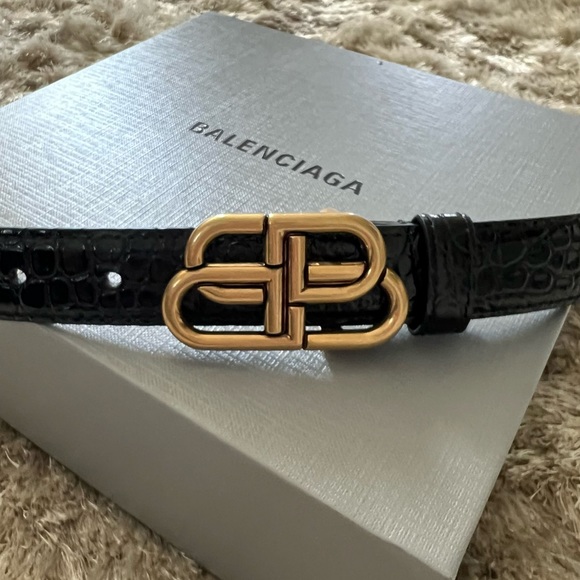 Balenciaga Croc Embossed Leather Belt - Picture 1 of 8